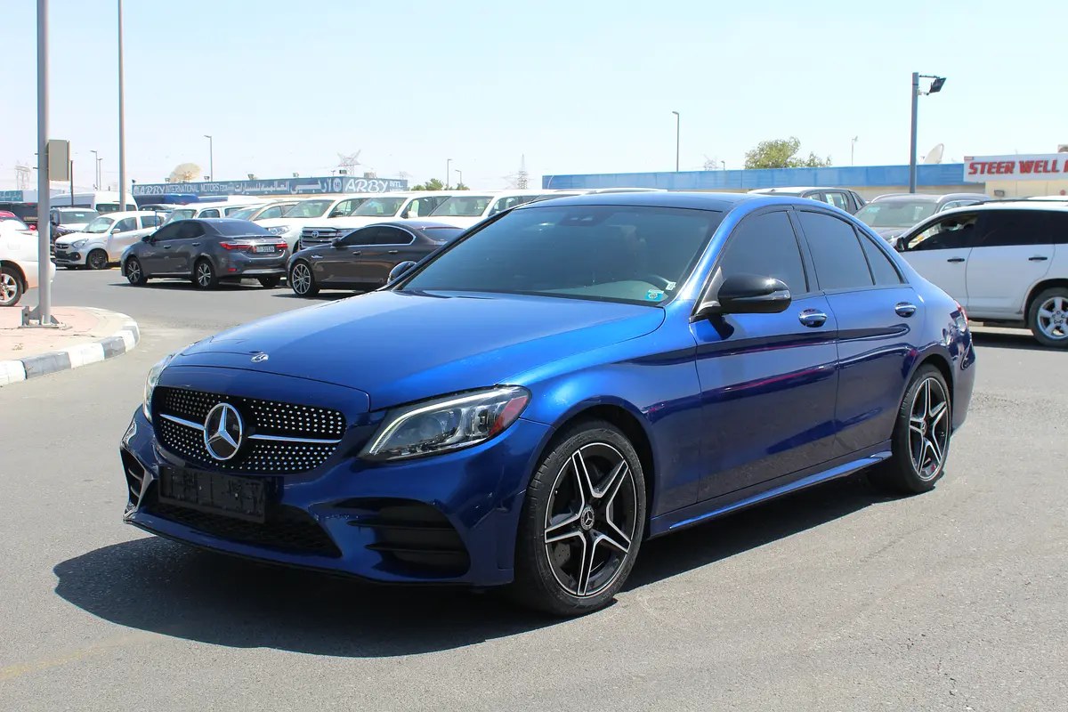 نمای دیگر مرسدس بنز کلاس C C300 لوکس 2019