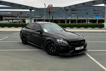 نمای دیگر مرسدس بنز C-کلاس C63 S AMG 2017