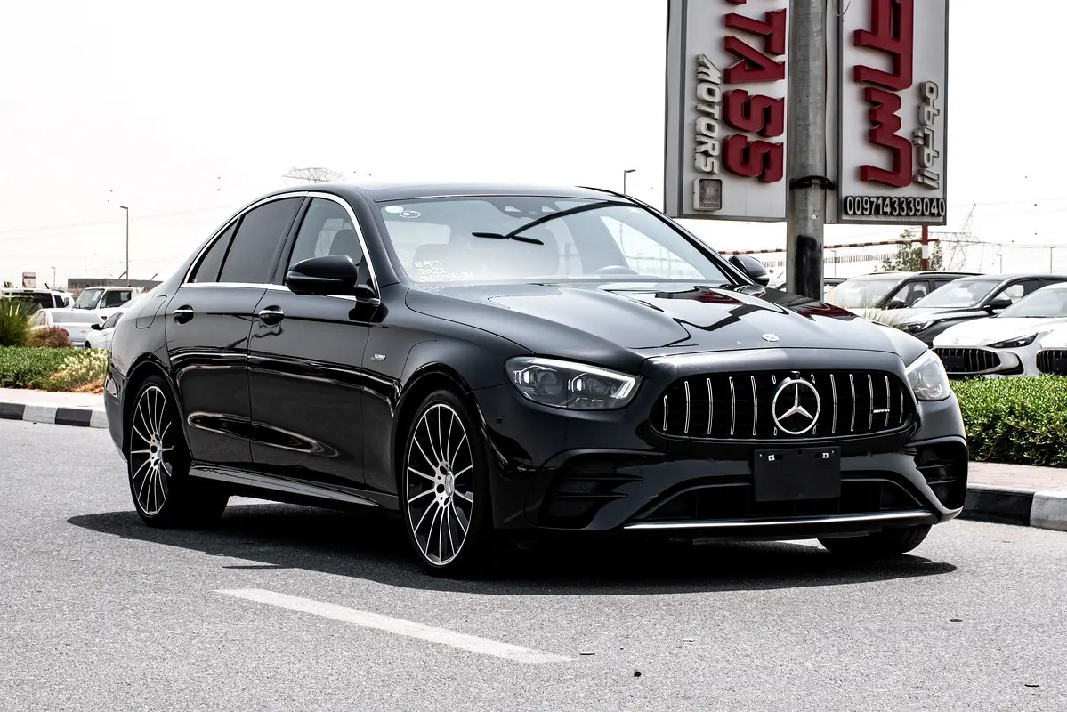 نمای دیگر مرسدس بنز E کلاس E 53 AMG 2021