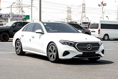 نمای دیگر مرسدس بنز کلاس E 200 2025