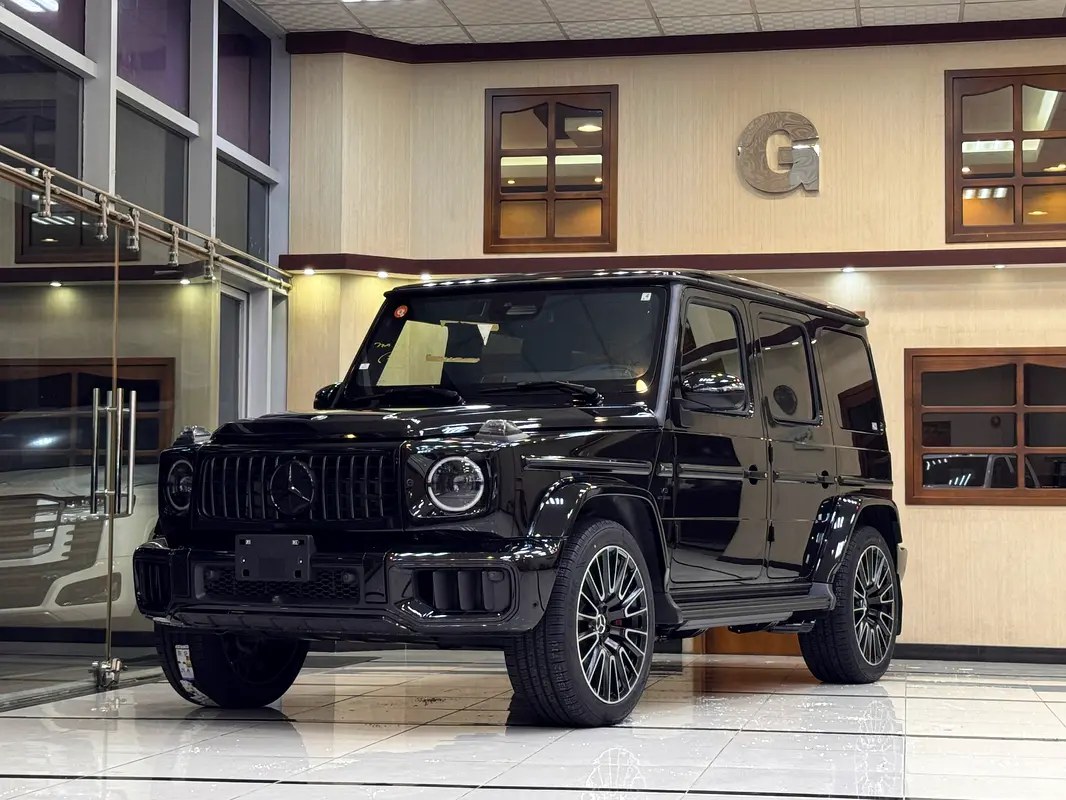 نمای دیگر مرسدس بنز کلاس G G 63 AMG 2025