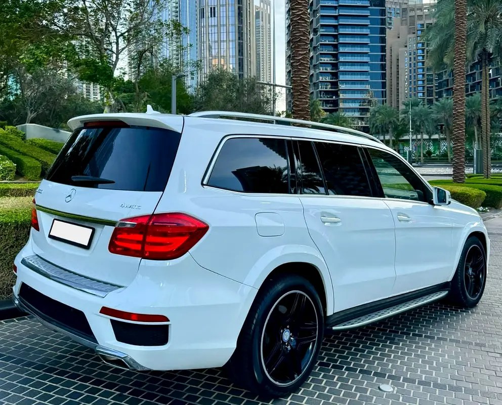 نمای دیگر مرسدس بنز GL کلاس GL 500 4MATIC 2016