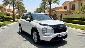 میتسوبیشی اوتلندر های لاین 2023