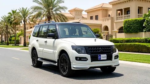 نمای دیگر میتسوبیشی پاجرو ساینچر ادیشن 2020