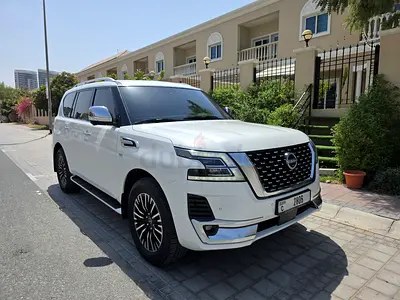 نمای دیگر نیسان پاترول LE پلاتین سیتی 2024