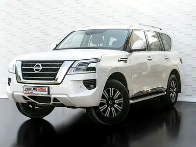 نمای دیگر نیسان پاترول SE تیتانیوم 2021