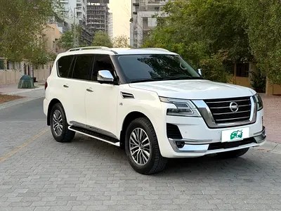 نمای دیگر نیسان پاترول LE پلاتینیوم سیتی 2021