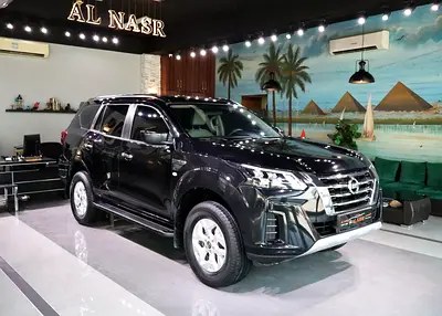 نمای دیگر نیسان ایکس ترا SE 2021