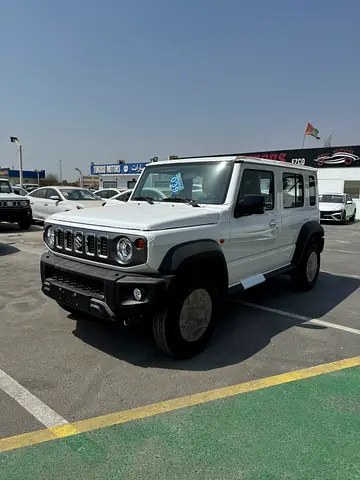 نمای دیگر سوزوکی جیمنی GLX AT 2026