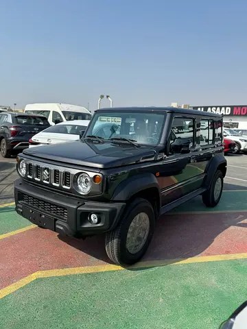 نمای دیگر سوزوکی جیمنی GLX AT 2026