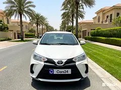تویوتا یاریس SE 2022