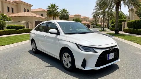 نمای دیگر تویوتا یاریس E 2024