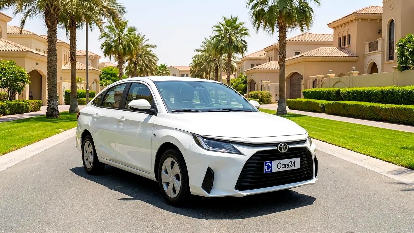 نمای دیگر تویوتا یاریس E 2023