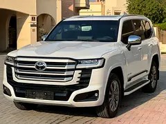 تویوتا لندکروزر VXR 2026