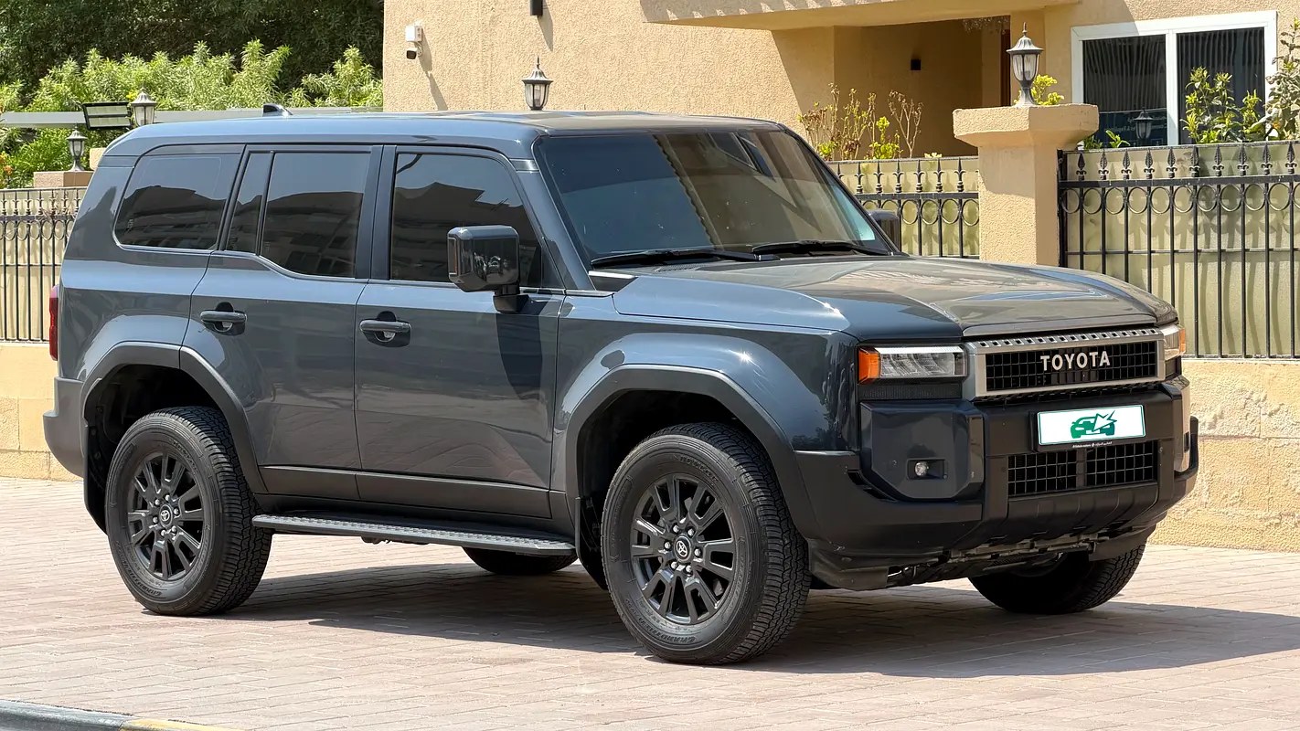 نمای دیگر تویوتا پرادو TXR 2025