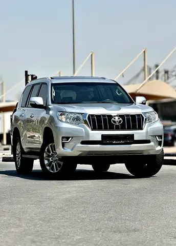 نمای دیگر تویوتا پرادو GXR 2019