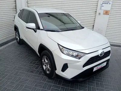 نمای دیگر تویوتا راو 4 EX 2023
