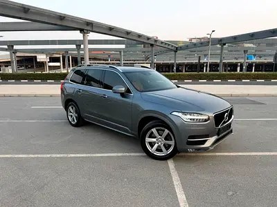 نمای دیگر ولوو XC90 T5 مومنتوم 2019