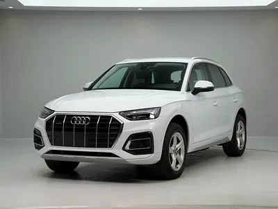 نمای دیگر آئودی Q5 45 TFSI 2022