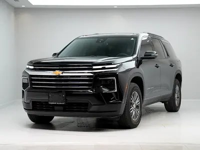 نمای دیگر شورلت تراورس LT 2024