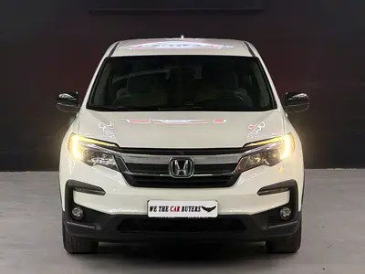 نمای دیگر هوندا پایلوت EX 2019