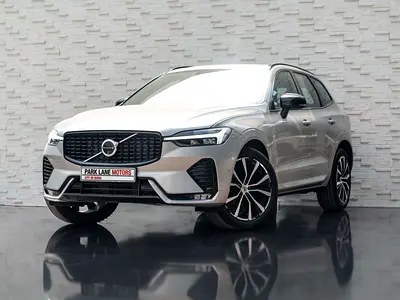 نمای دیگر ولوو XC60 B5 Ultimate Dark 2024