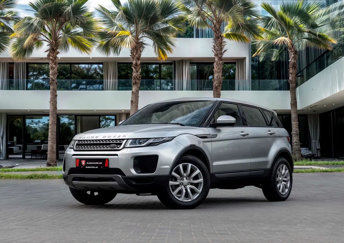 نمای دیگر لندروور رنجروور اووک داینامیک HSE 2019