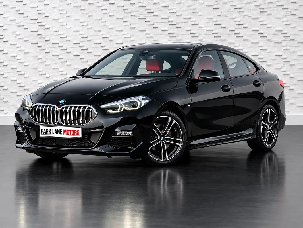 نمای دیگر بی ام و سری 2 218i 2023