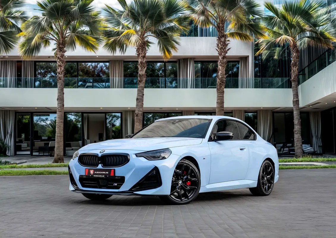 نمای دیگر بی ام و سری 2 M240i 2025