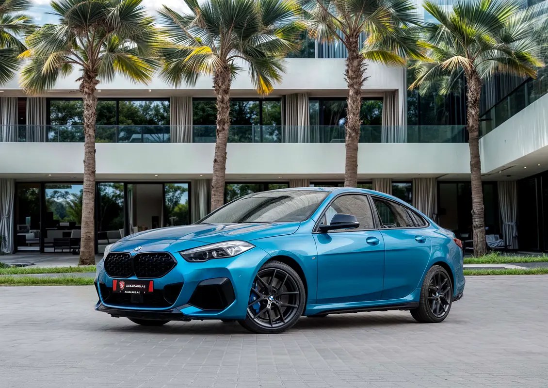 نمای دیگر بی ام و سری 2 M235i 2021