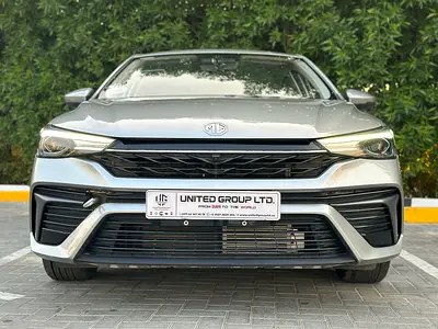 نمای دیگر امجی MG5 لوکس 2025
