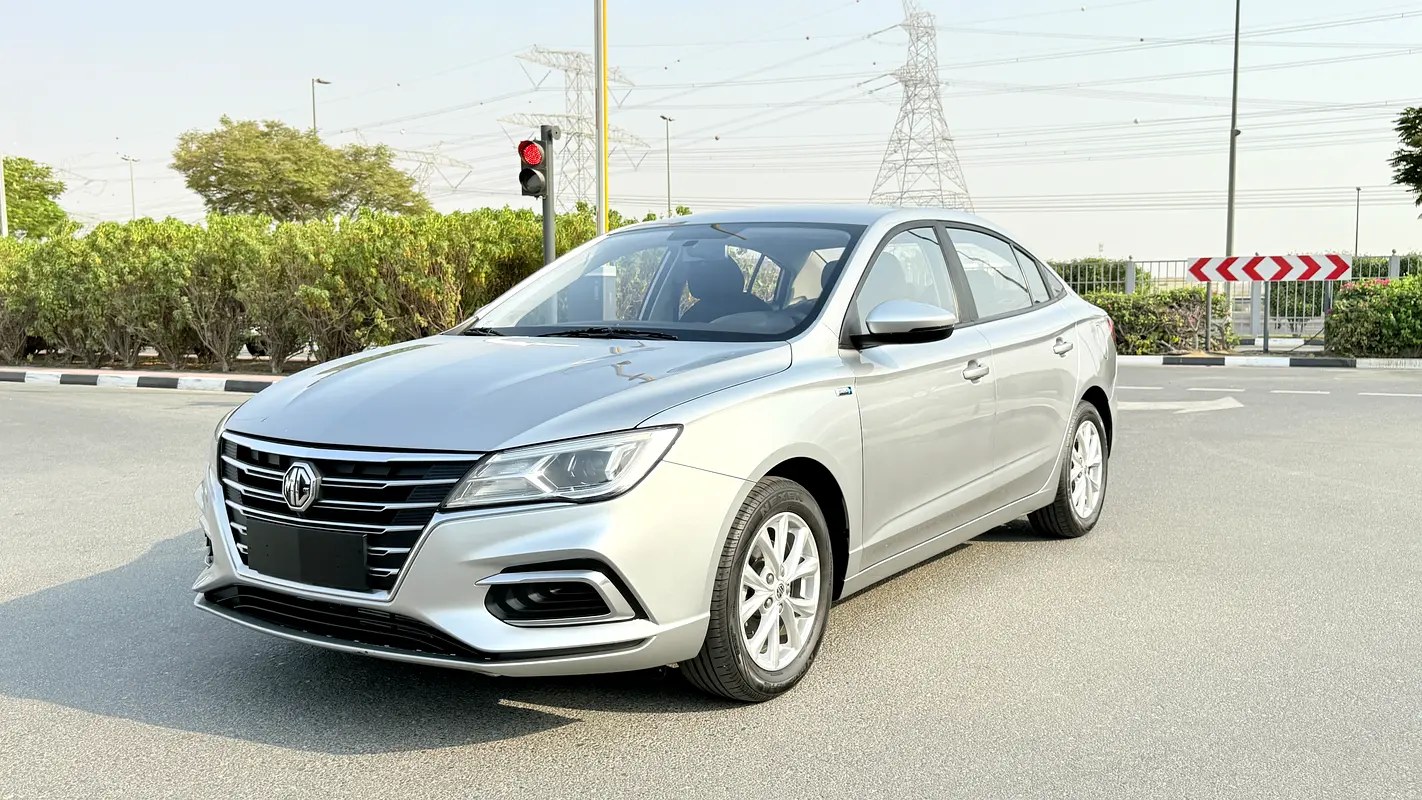 نمای دیگر ام جی MG5 اوتر 2021