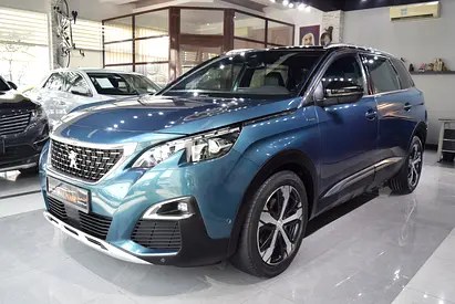 نمای دیگر پژو 5008 GT Line 2018