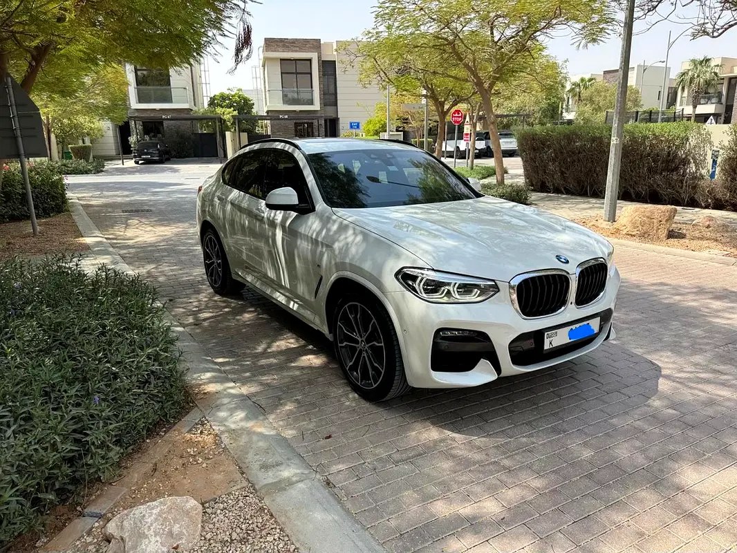 نمای دیگر بی ام و X4 xDrive30i M Sport 2021