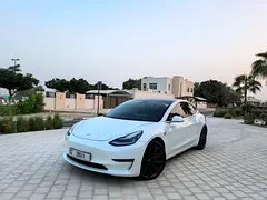 تسلا مدل 3 پرفورمنس 2020