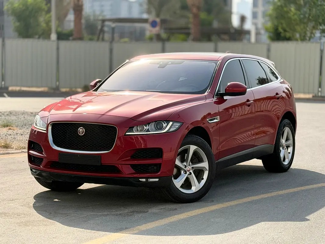 نمای دیگر جگوار F-Pace 25T 2018