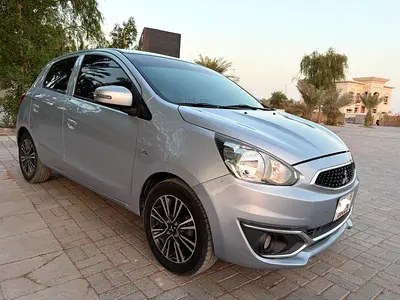 نمای دیگر میتسوبیشی میراژ GLX 2020