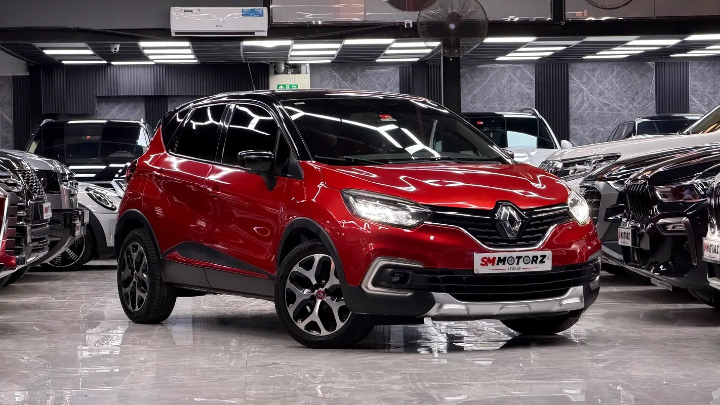 نمای دیگر رنو کپچر اسپشیال ادیشن 2018