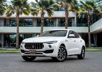 نمای دیگر مازراتی لوانته GT هیبرید 2022