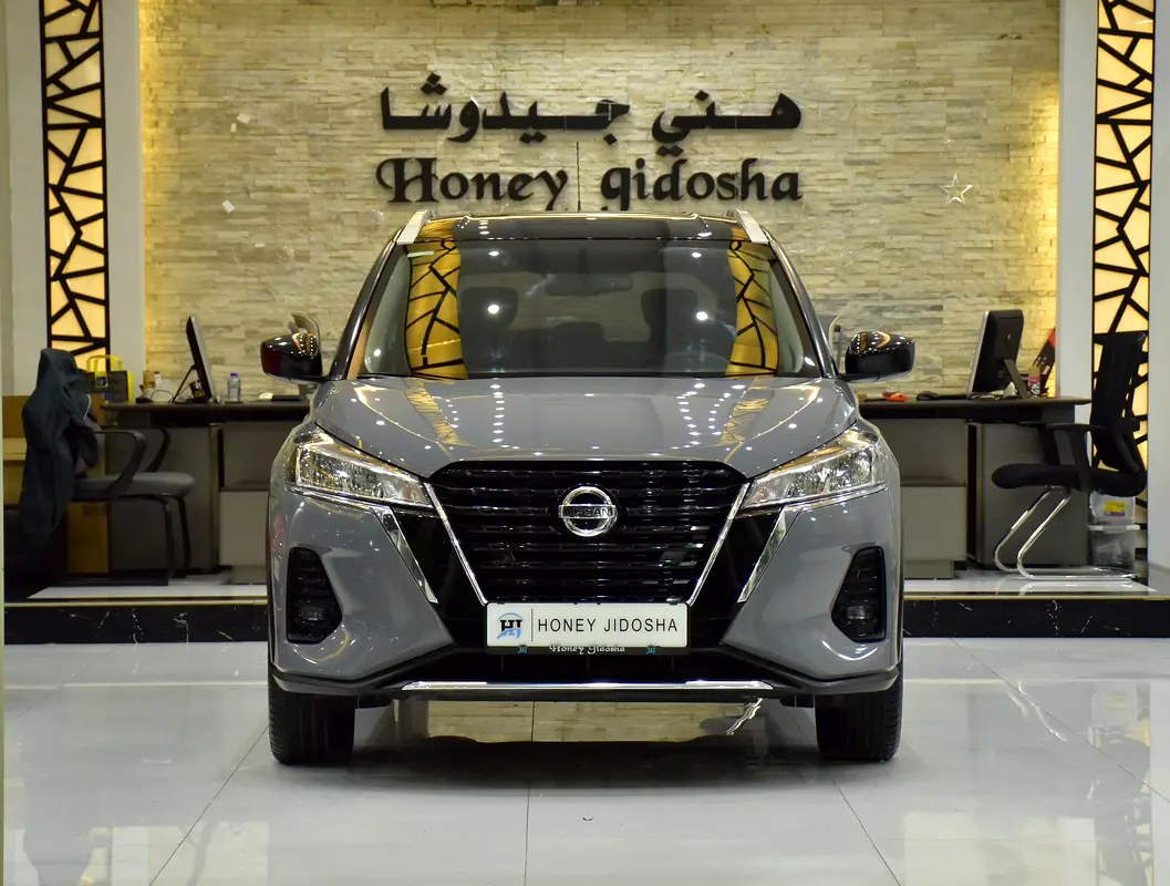 نمای دیگر نیسان کیکس SV 2022