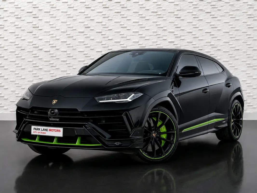 نمای دیگر Lamborghini Urus S 2023