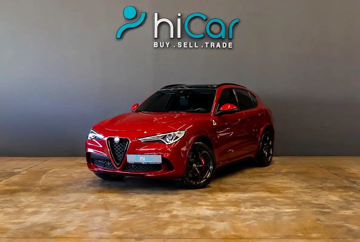 نمای دیگر آلفا رومئو استلویو کوادریفولیو 2020