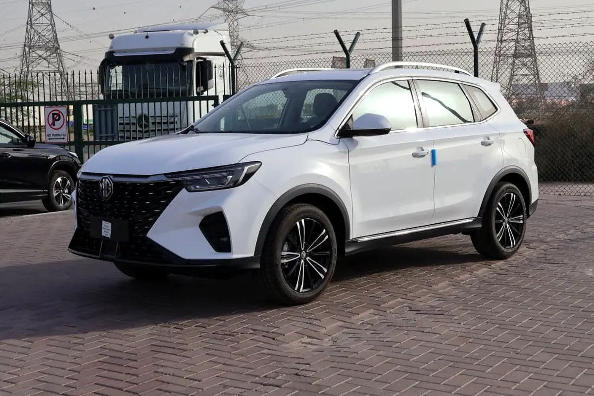 نمای دیگر ام جی RX5 استاندارد 2025