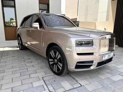 نمای دیگر رولزرویس کالینان سیلور بج VIP ادیشن 2020