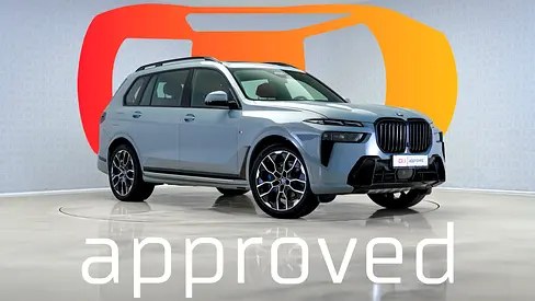 نمای دیگر بی ام و X7 xDrive40i ام اسپرت 2024