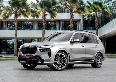 نمای دیگر بی ام و X7 xDrive40i M اسپرت 2025