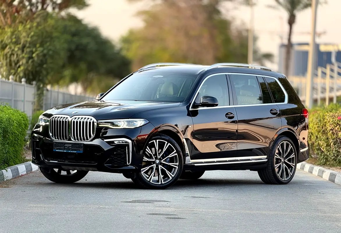 نمای دیگر بی ام و X7 xDrive50i 2019