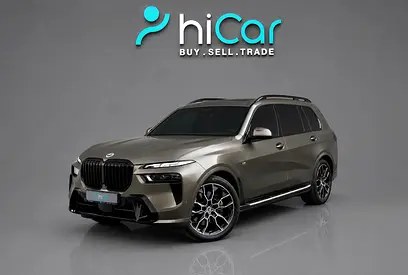 نمای دیگر بی ام و X7 xDrive40i ام اسپرت 2023