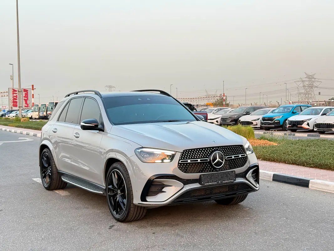 نمای دیگر مرسدس بنز کلاس GLE GLE 450 4MATIC 2026