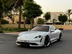 پورشه تایکان توربو 2021